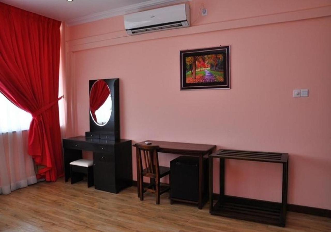Hotel East Lagoon Батикалоа Екстериор снимка
