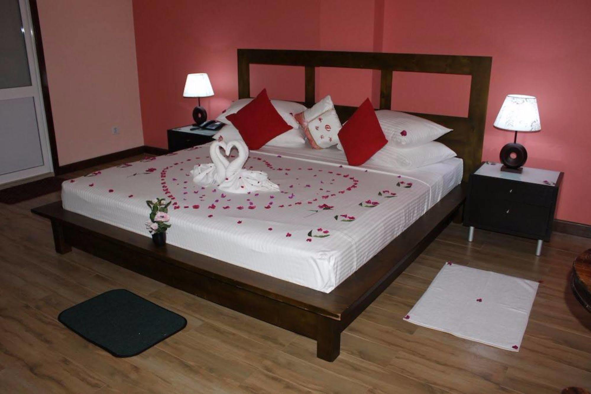 Hotel East Lagoon Батикалоа Екстериор снимка