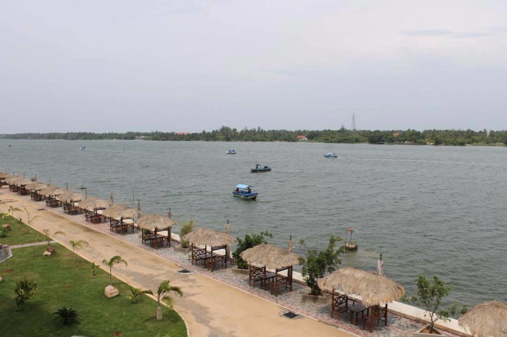 Hotel East Lagoon Батикалоа Екстериор снимка